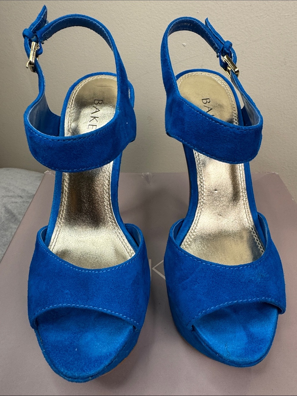 Bakers “Kay” Turquoise Suede Platform Heels - Size 7 - Picture 5 of 12